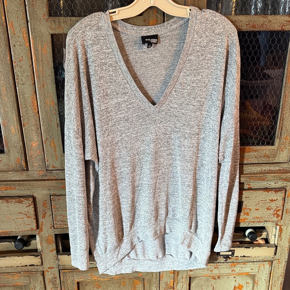 Wilfred Free Heathered Gray Knit Top